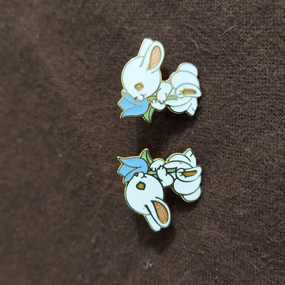 Vintage Avon earrings - Picture 3 of 6